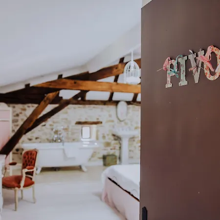 住宿加早餐酒店 La Maison Bleue 维勒雷阿勒