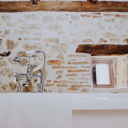 La Maison Bleue 住宿加早餐酒店 维勒雷阿勒