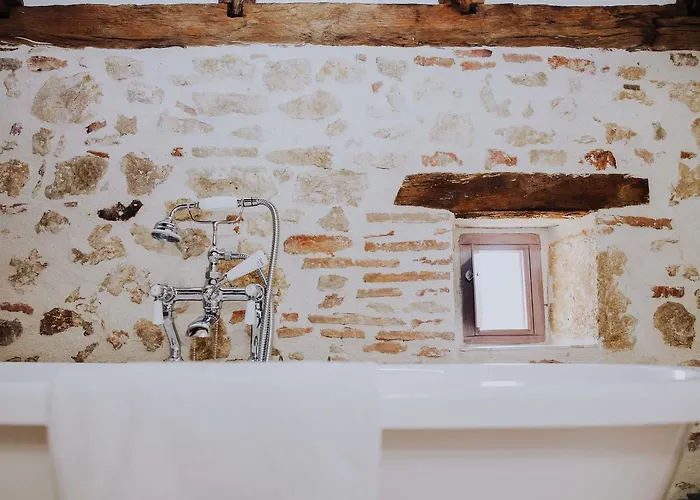 La Maison Bleue Bed & Breakfast Villeréal