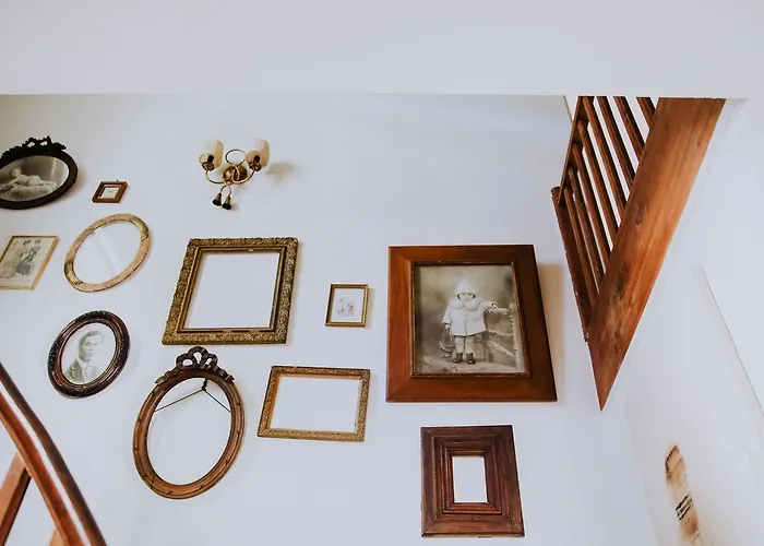 La Maison Bleue Bed & Breakfast Villeréal